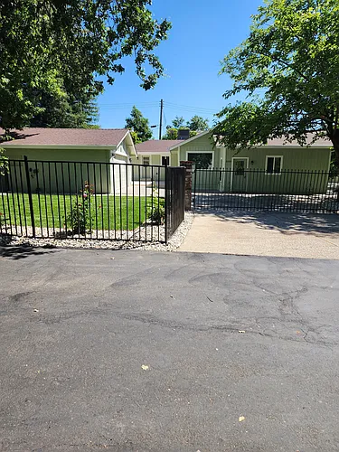 3020 Walnut Ave Photo 1