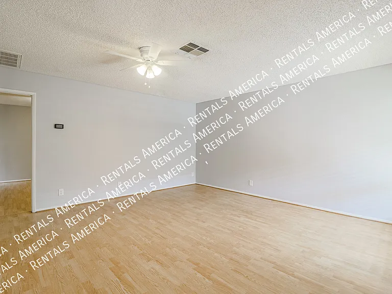 195 N Cottonwood St #5 — Photo 5