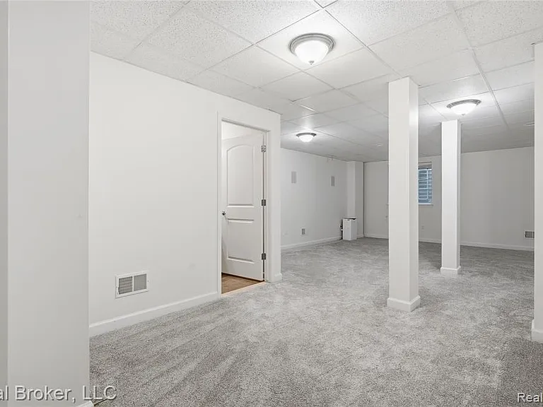 26978 Maxwell Ct — Photo 29