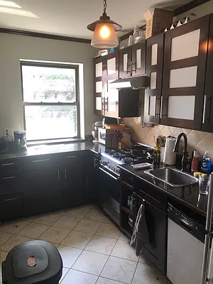 Rented by Alexander Bilu, LREB | media 12