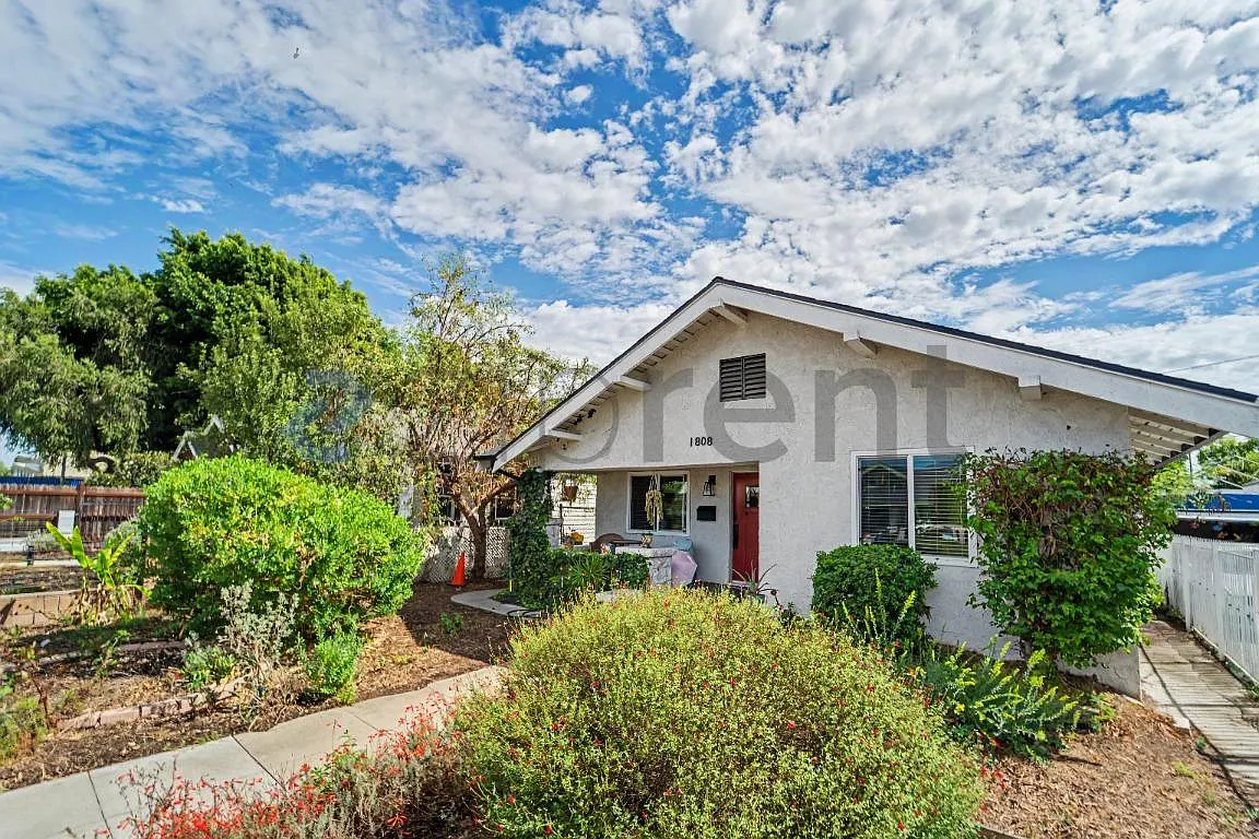 4 bed, 1520 sqft, $5,500 — Photo 2