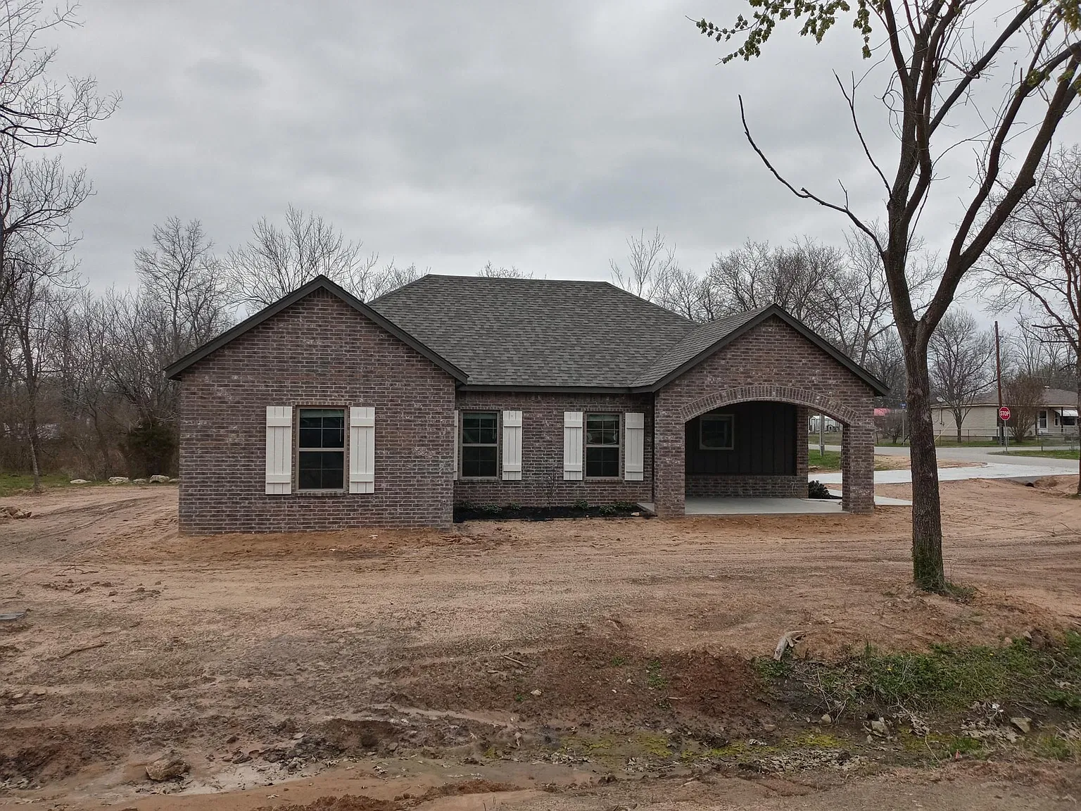 3 bed, 1300 sqft, $1,500 — Photo 1