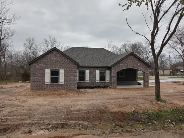 301 W Watkins St, Catoosa, OK 74015