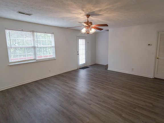 2nd image of 727 Lake Terrace Dr