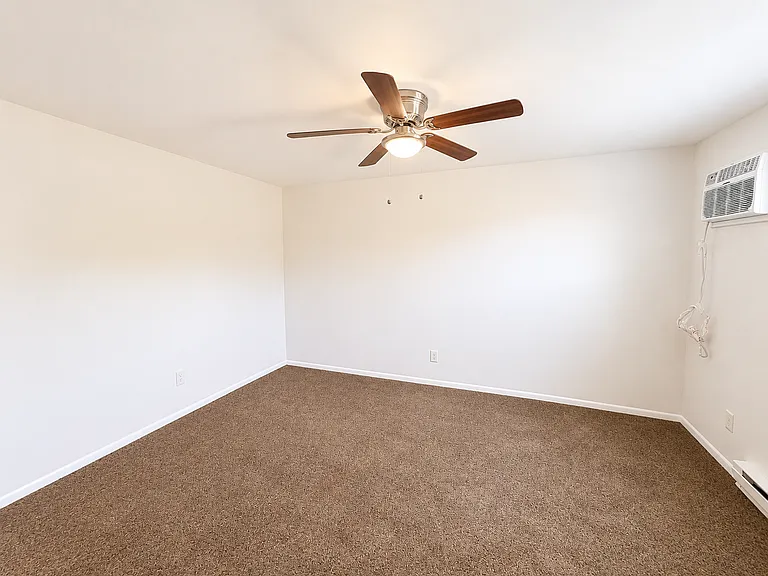 18 Beth Ln — Photo 9