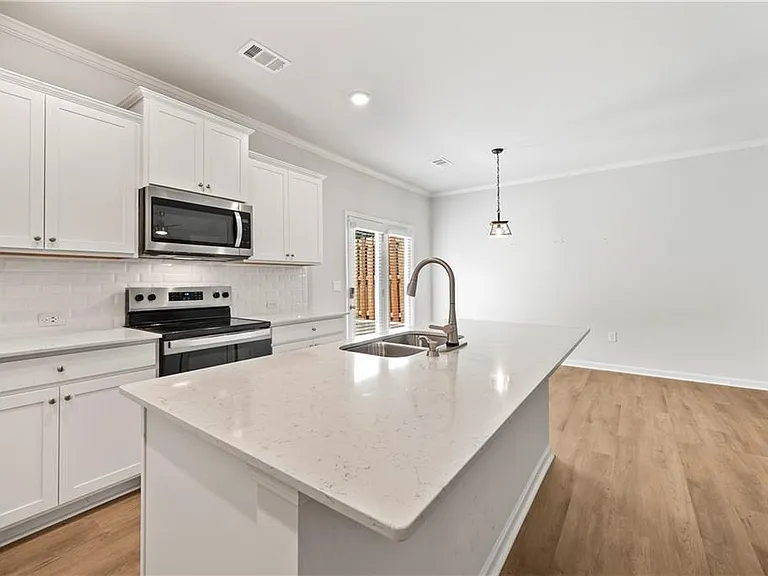 6710 Corryton St — Photo 8