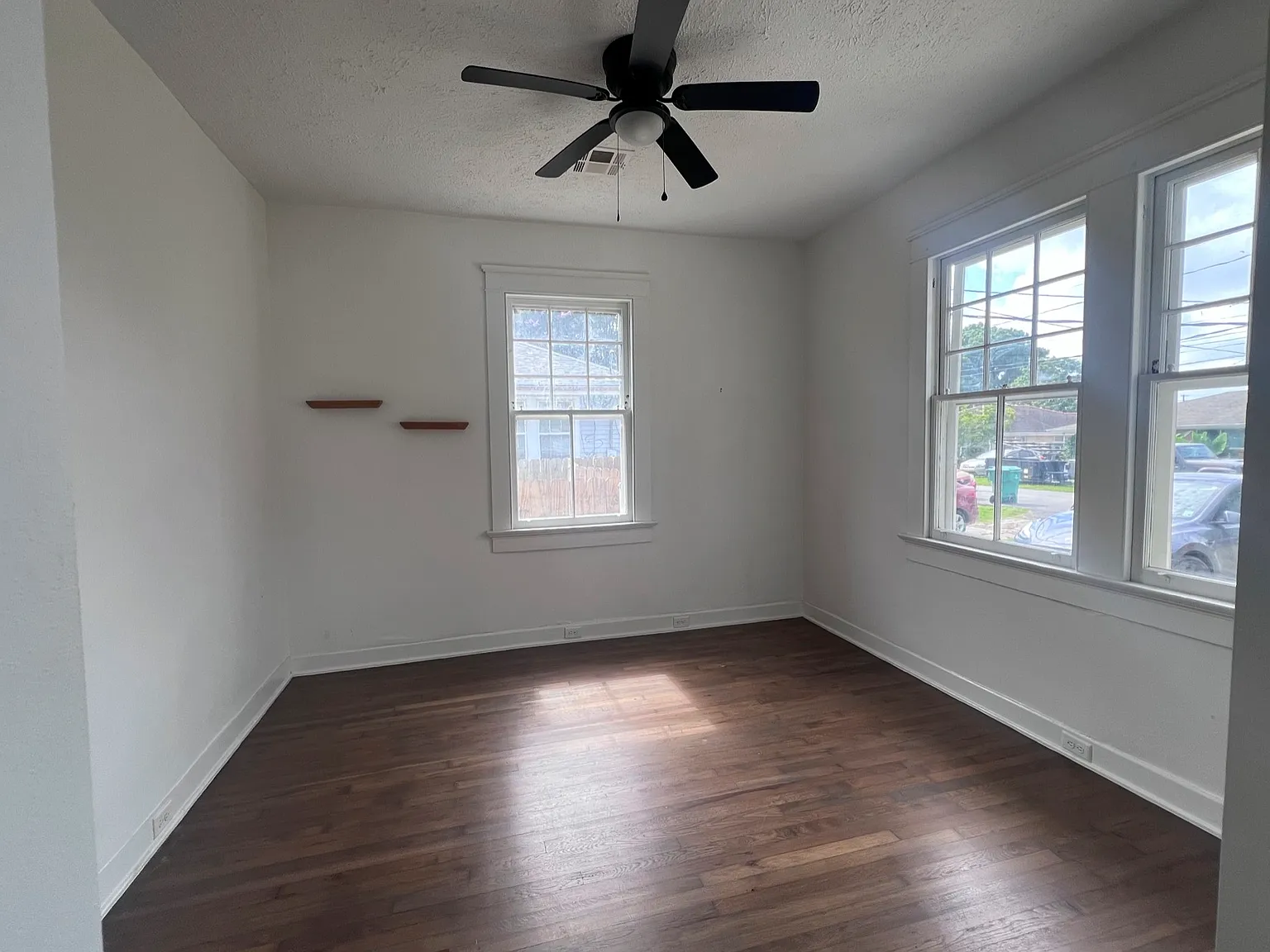 2 bed, 1.5 bath, 1189 sqft, $1,800 — Photo 4