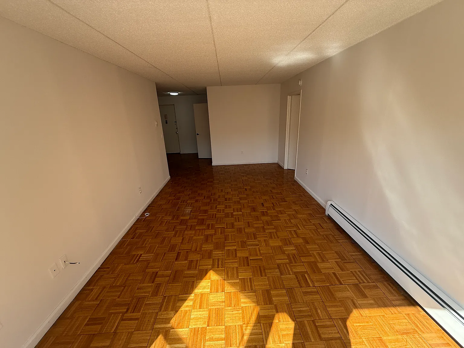 2 bed, 925 sqft, $2,699 — Photo 4