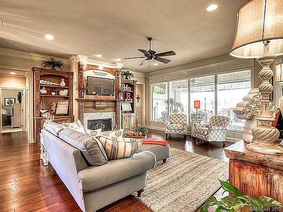 4th image of 1207 Big Pine Key Ln