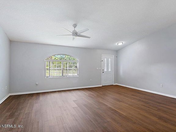 4th image of 51 PRITCHARD Drive