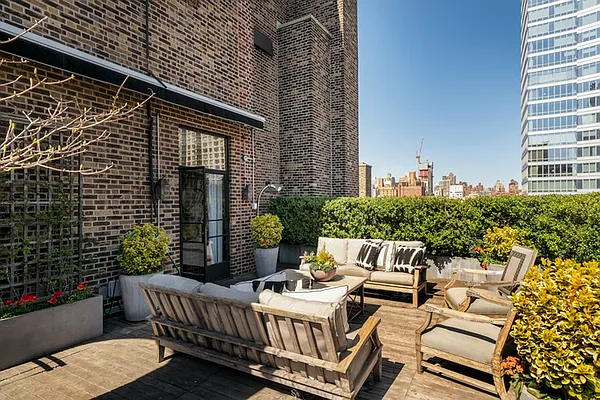 Sold by Brown Harris Stevens | media 9