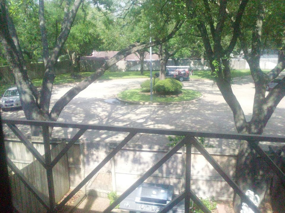 Front Balcony, park