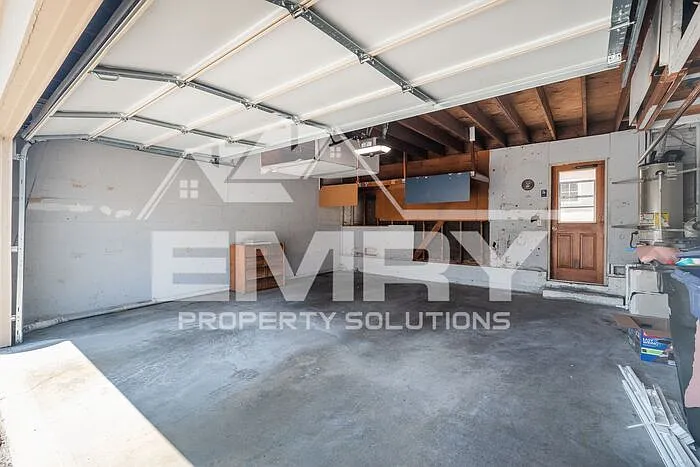 9781 Karmont Ave — Photo 40