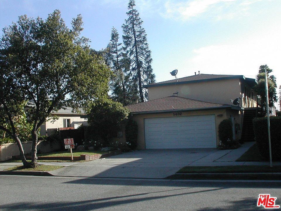 1st image of 1432 Stanford St