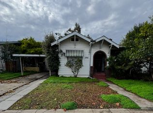 1061 N Pilgrim St, Stockton, CA 95205