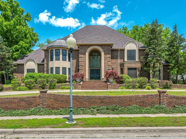 2347 E Nottingham Street, Springfield, MO 65804