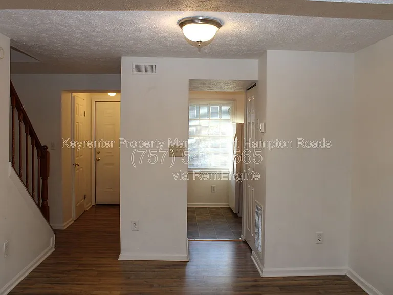 44 Lucinda Ct — Photo 10