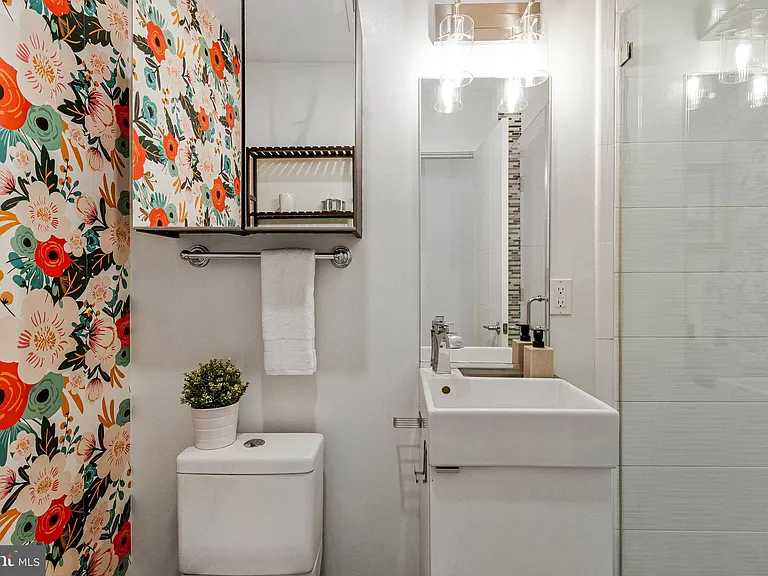 756 Park Rd NW #2 — Photo 18