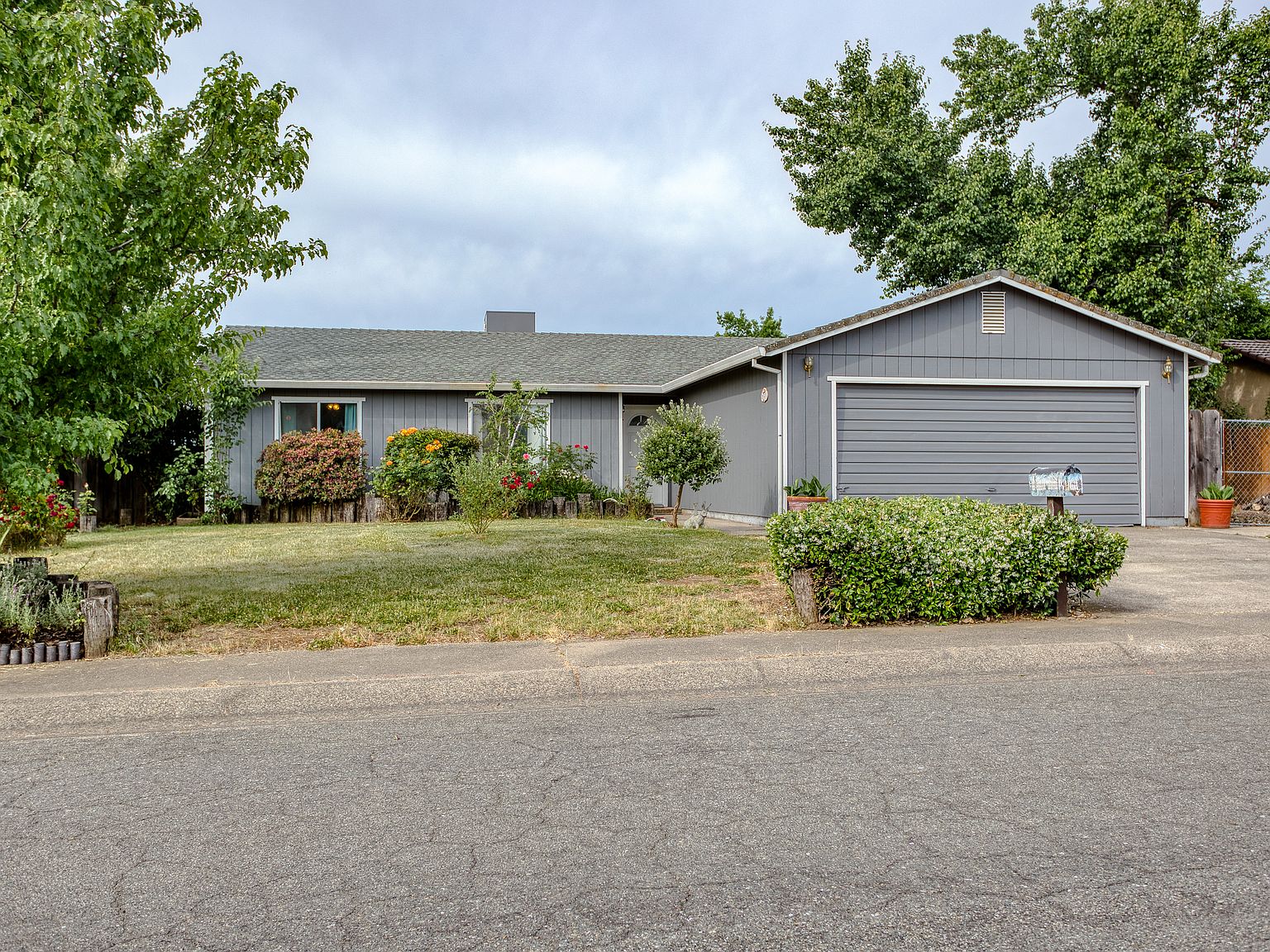 251 Woodhill Dr, Redding, CA 96003 Zillow
