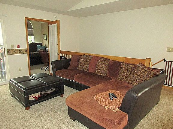 3rd image of 2205 N University Dr