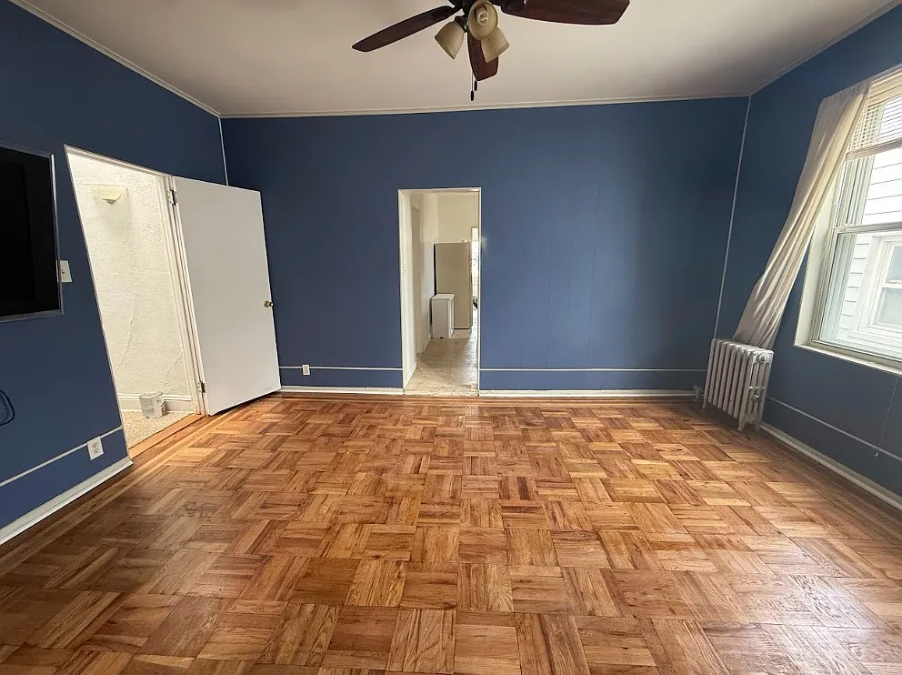 3 bed, 860 sqft, $3,500 — Photo 3