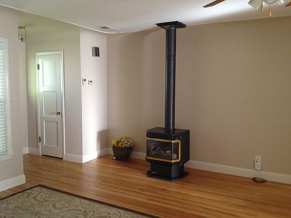 GAS LITE FIREPLACE