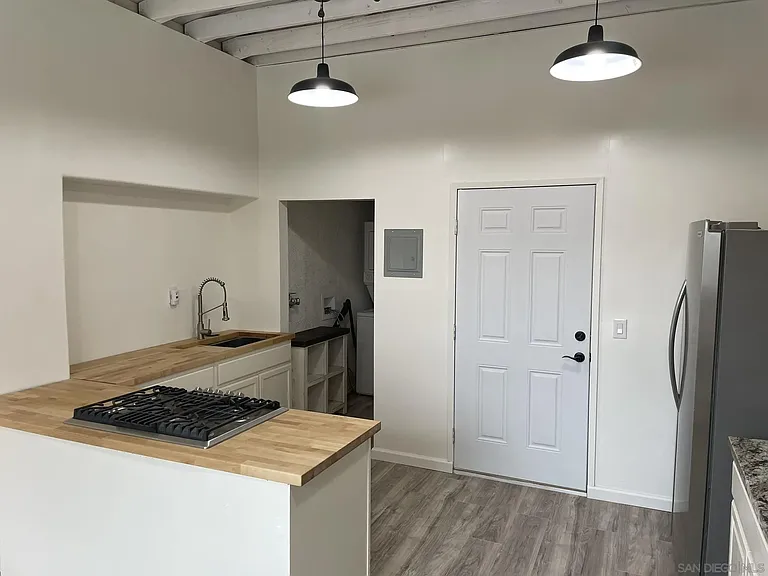 1255 Rhea Pl #A — Photo 7