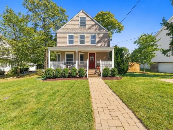19 Tower Ave, Weymouth, MA 02190