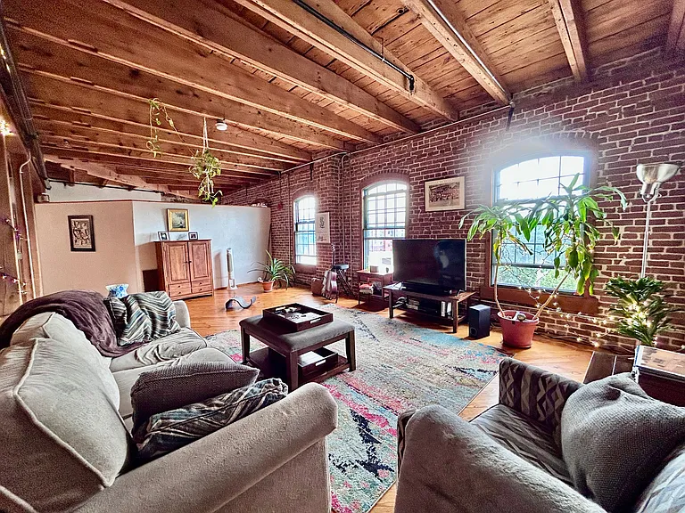 407 Pine St #304 — Photo 13