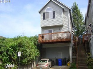 9234-9240 NE Hassalo St, Portland, OR 97220
