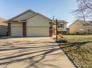 3212 S Newcastle Ct, Sioux Falls, SD 57110