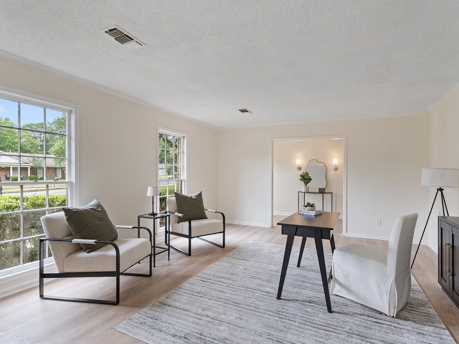 2451 Belcher Drive — Photo 3