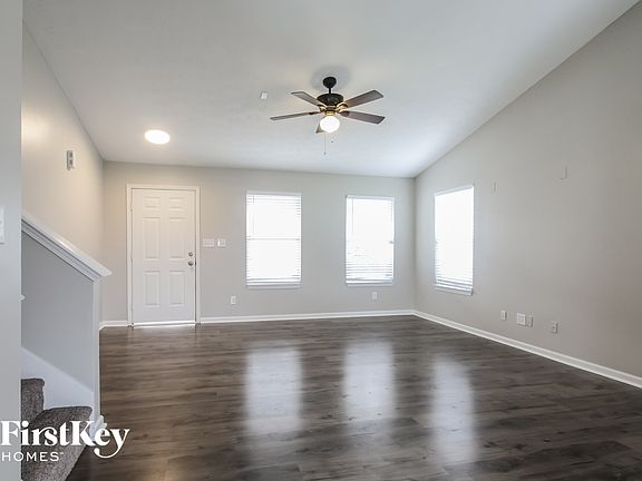 3rd image of 8326 Bluestem Ln