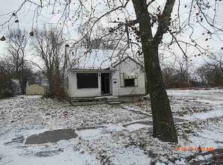 8514 Strathmoor St, Detroit, MI 48228