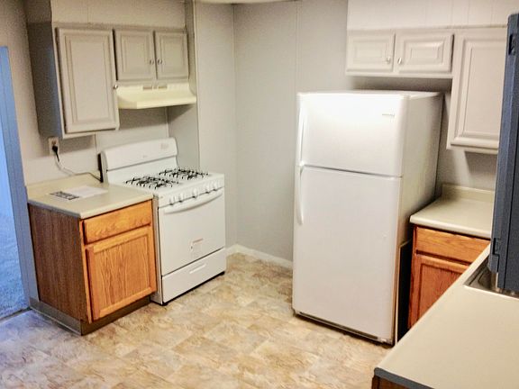 3rd image of 446 Crosby St NW #444-450