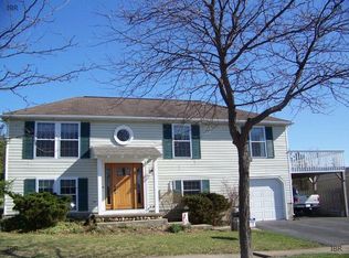 5774 Lake Hill Dr, Romulus, NY 14541