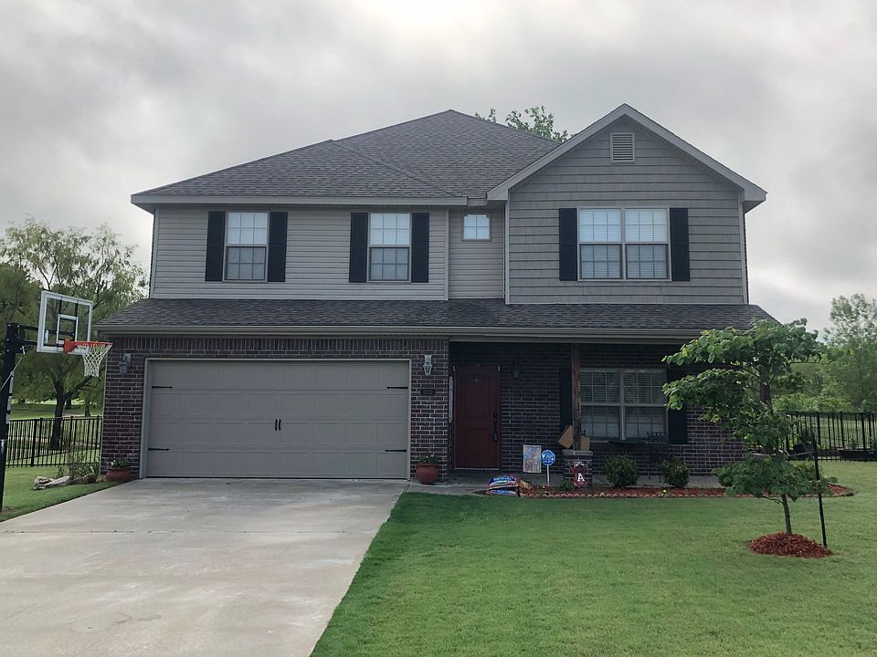 seventytwo club house 「FAIR WAY」 Clubhouse - Seven Coves Association, Inc.