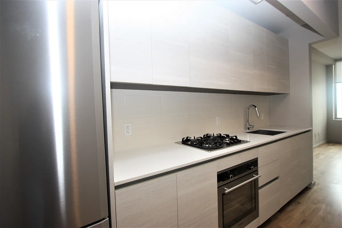 1511 Bedford Avenue 8H