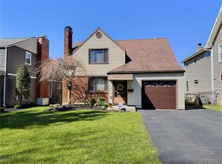 197 Roycroft Blvd, Amherst, NY 14226