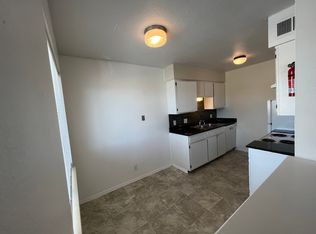 11900 Indian School Rd NE #7, Albuquerque, NM 87112