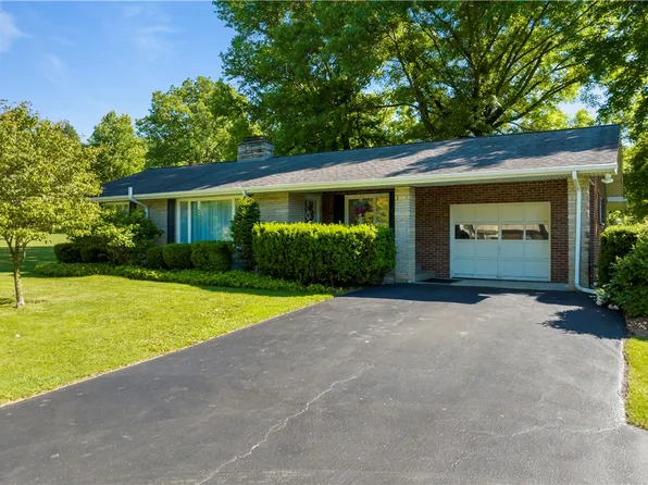3779 37th Street Ext, Beaver Falls, PA 15010