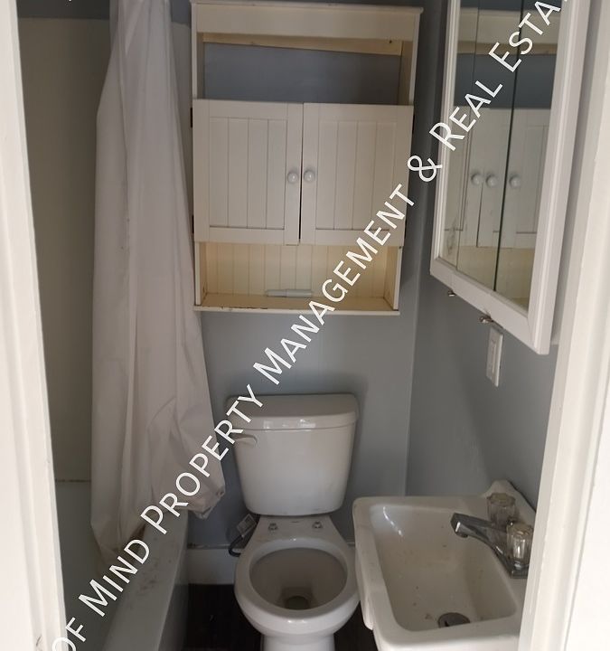 25 Rivulet St 3F, Woonsocket, RI 02895 Zillow