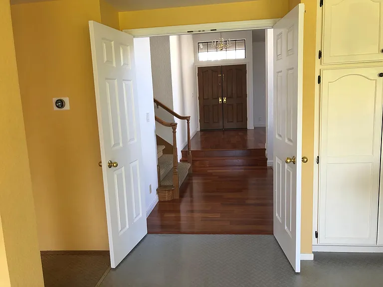 kitchen to dining/front door