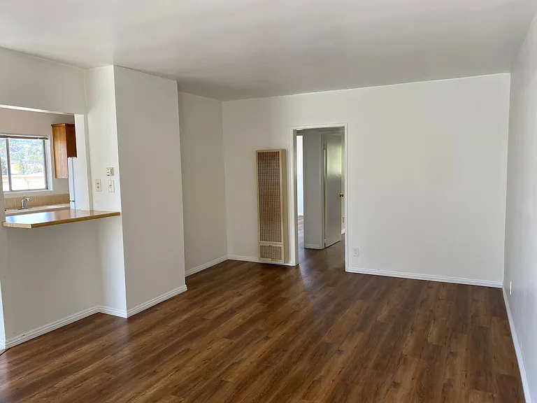 840 Haverford Ave #11 — Photo 8