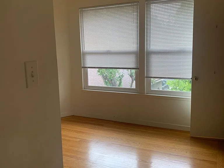 328 Waverley St — Photo 13