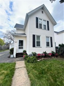 97 Linnet St, Rochester, NY, 14613
