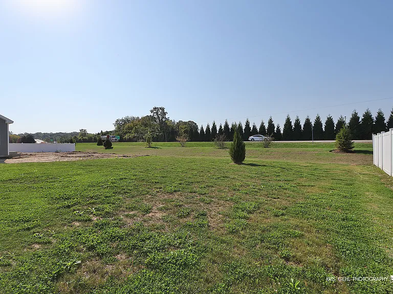 2490 Olivia Ct — Photo 22