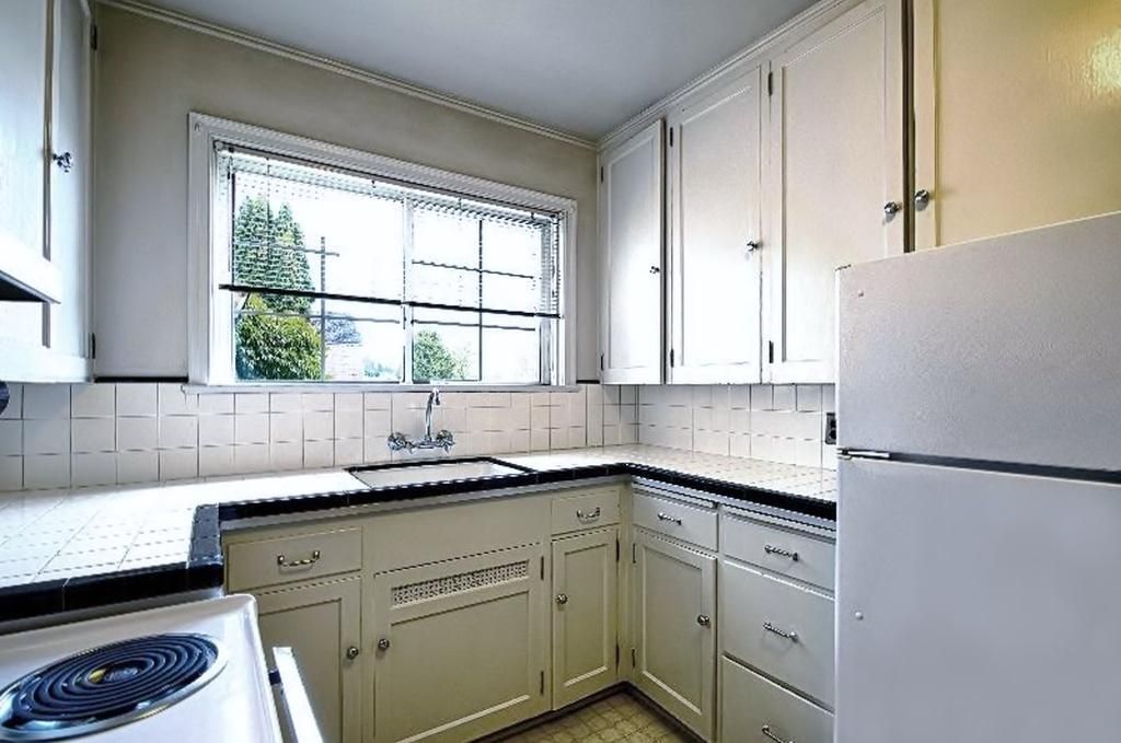 One Bedroom Kithcen