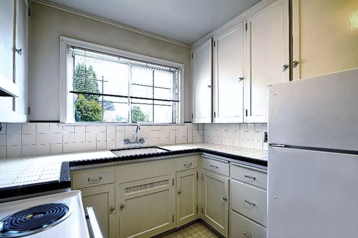 One Bedroom Kithcen