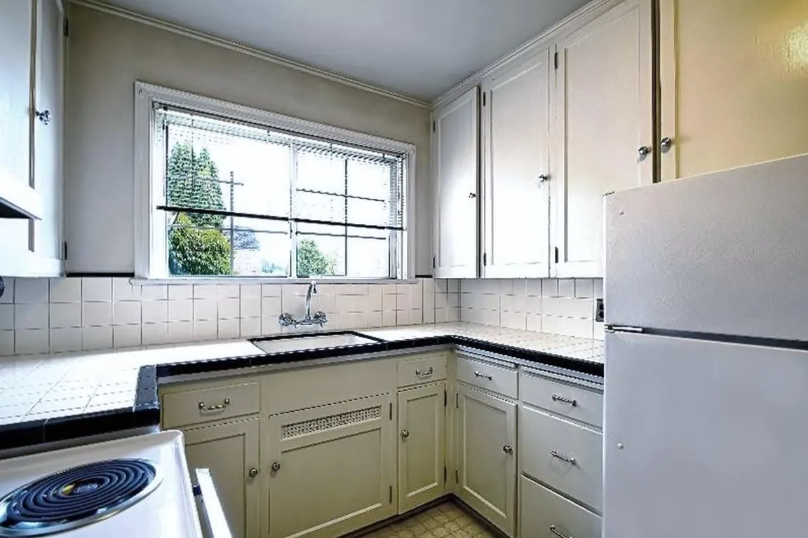 One Bedroom Kithcen